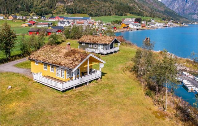 Nice Home In Fjærland With House A Panoramic View