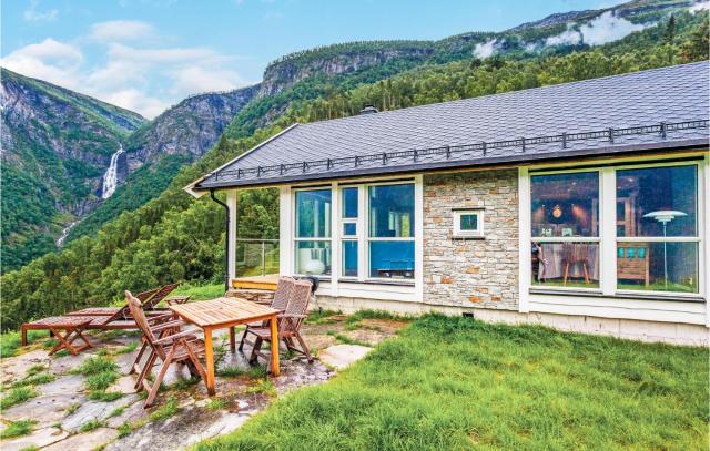 Nice Home In Skjolden With House Sea View