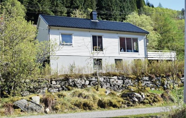 4 Bedroom Lovely Home In Eivindvik