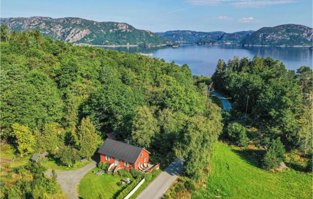 Beautiful Home In Farsund With Kitchen