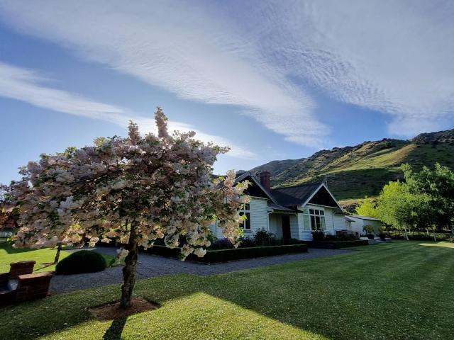 Hurunui Homestead Bed and Breakfast