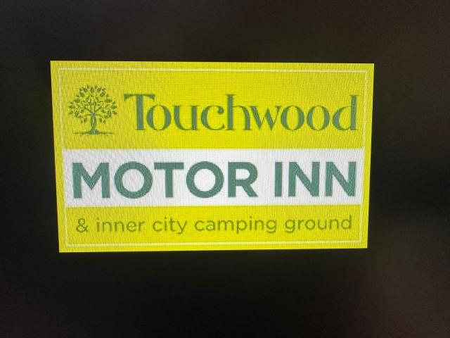 Touchwood Motor Inn & Inner City Camping Ground