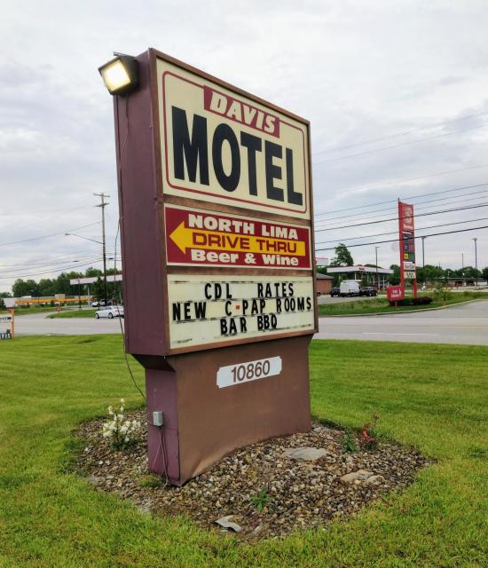 Davis Motel