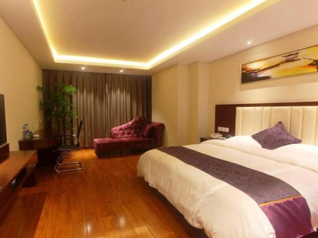 GreenTree Inn Jiangsu Wuxi Yixing Post Building Express Hotel