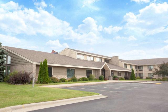 AmericInn by Wyndham Albert Lea