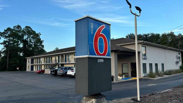 Motel 6-Macclenny, FL