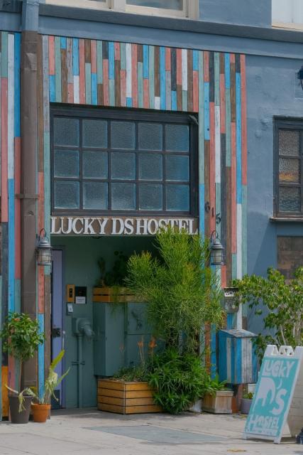 Lucky D's Youth and Traveler's Hostel