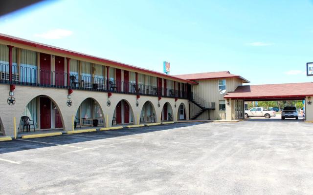 Executive Inn Goliad