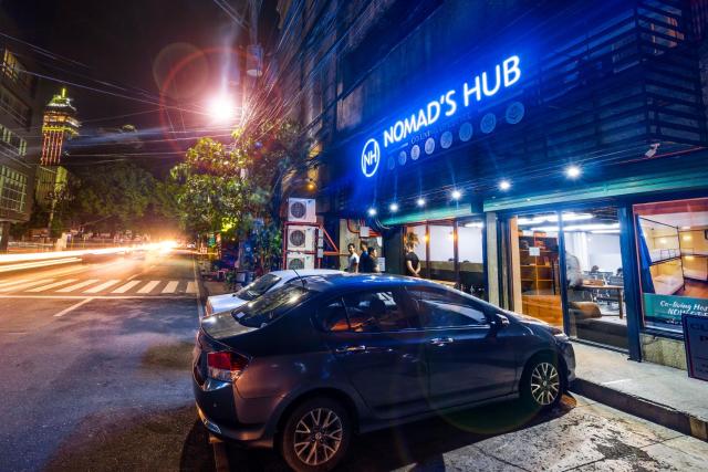 Nomad's Hub - Best Value Co-living Hostel